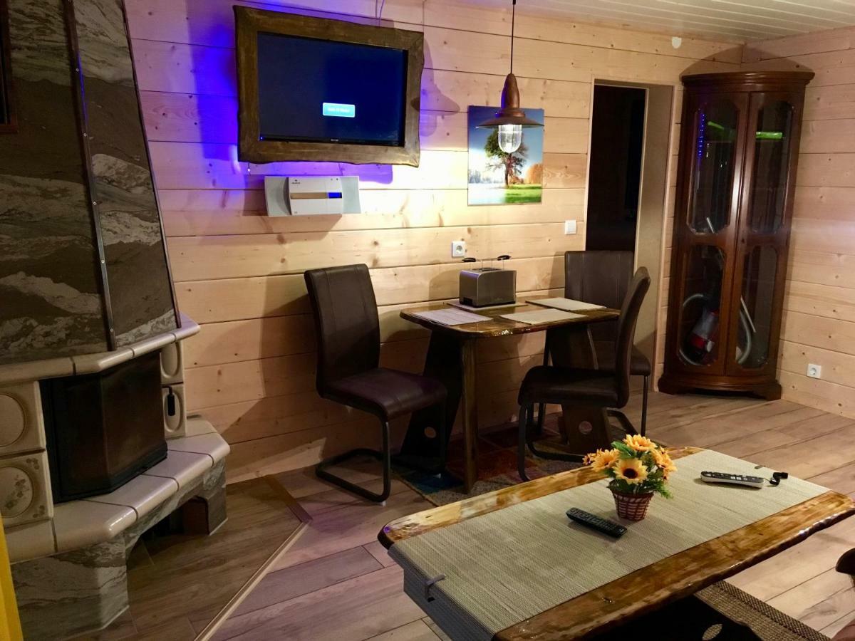 Holzhaus Trollbluemchen Am Wald Und See Neuruppin Εξωτερικό φωτογραφία